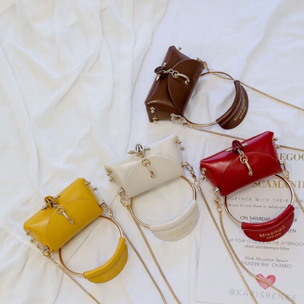 “Fashion Week” Gold Mini Bag - Picture 5 of 6